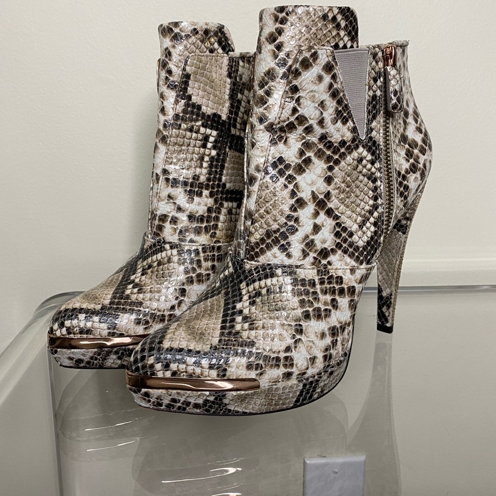 Hervé Leger Snake Skin Booties